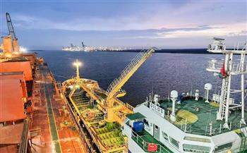 «اقتصادية قناة السويس»: نجاح أول عملية تموين سفينة بضائع عامة بميناء شرق بورسعيد