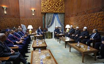 الإمام الأكبر يستقبل رئيس الوزراء العراقي بمشيخة الأزهر 