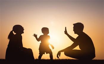 بعد إطلاق مبادرة «الأب القدوة».. استشارية توضح دور الأب في التربية الإيجابية| خاص