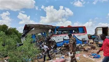 مقتل 15 شخصا وإصابة 32 آخرين جراء حادث سير في مالي 