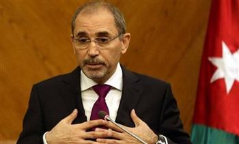 وزير خارجية الأردن: نقرع جرس الإنذار عاليًا حول تراجع الدعم الدولي للاجئين السوريين