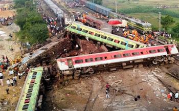 ارتفاع حصيلة ضحايا حادث تصادم 3 قطارات في الهند إلى 290 قتيلا