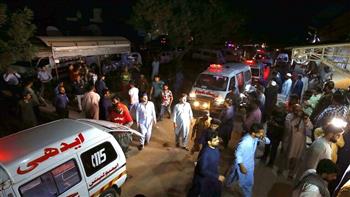 باكستان: 12 قتيلًا و8 جرحى بانقلاب حافلة في جبال الملح