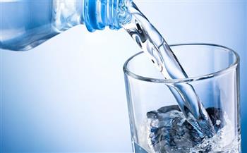 استشاري تغذية تحذر من مشكلات صحية خطيرة لعدم شرب المياه
