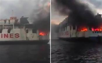 فيديو مروع.. النيران تأكّل عبّارة في عرض البحر وعلى متنها 120 شخصًا