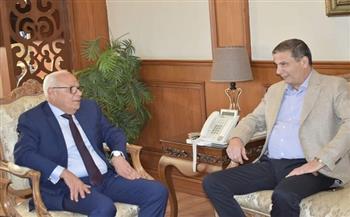 محافظ بورسعيد يستقبل رئيس البنك الزراعي لمتابعة مشروعات التعاون المشتركة