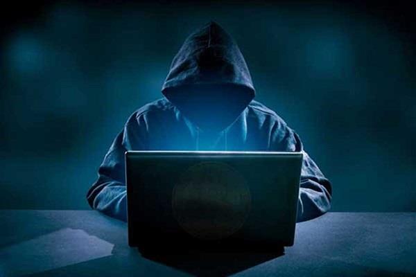 هاكرز يهددون بالكشف عن بيانات سرية مسروقة من منصة ريديت