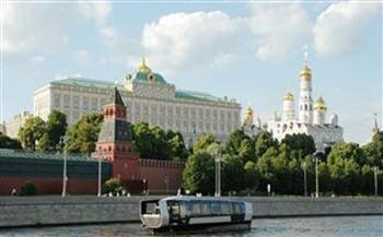 بوتين يدشن أول قارب نهري كهربائي في موسكو