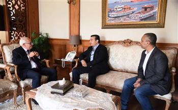 محافظ بورسعيد يتابع مبادرة من أجل مصر لتوريد اللحوم البلدي  