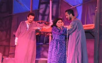 مسرح الثقافة الجماهيرية| فرقة ديرب نجم تقدم عرض «الطوق والإسورة»