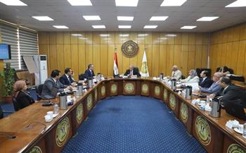 وزير العمل يلتقى مع ممثلي المبادرة الوطنية لتطوير الصناعة المصرية «ابدأ»