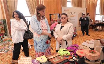 «القومي للمرأة» يشارك في معرض بوزارة الخارجية للتعريف بالمنتجات المصرية اليدوية