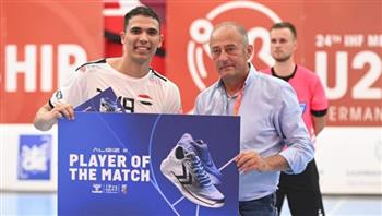 مهاب سعيد يحصد جائزة أفضل لاعب فى مباراة منتخب مصر واليونان
