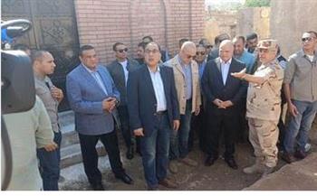 رئيس الوزراء يتابع تنفيذ مشروع تطوير منطقة سور مجرى العيون
