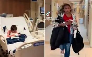 بعد غيبوبة استمرت 16 يومًا.. طفل يشعل مواقع التواصل بما فعله مع والدته (فيديو)