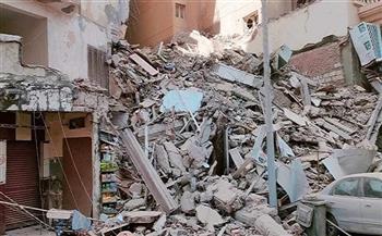 انهيار عقار مكون من 14 طابقا شرق الإسكندرية