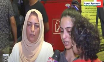 إحدى الناجيات بحادث عقار الإسكندرية: لم استطع انقاذ والدتي وأخي الصغير (فيديو)
