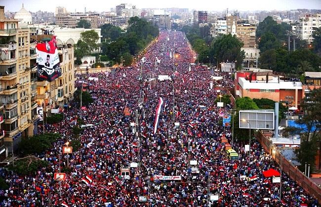 في ذكرى 30 يونيو .. أزمات عاشها المصريون في عام حكم الجماعة الإرهابية