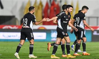محمد شريف يقود هجوم الأهلي أمام البنك في الدوري الممتاز