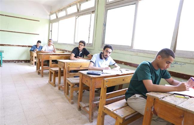 في أول أيامها.. وكيل الأزهر يتفقد لجان امتحانات الشهادة الثانوية الأزهرية بمدينة 6 أكتوبر