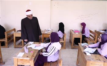 رئيس جامعة الأزهر يتفقد لجان امتحان الشهادة الثانوية الأزهرية في يومها الأول