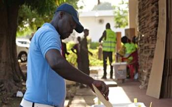 الناخبون في غينيا بيساو يختارون اليوم برلمانًا جديدًا بعد عام من قرار حله