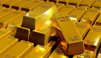 أسعار الذهب تتراجع 0.1 بالمئة وتحوم قرب أدنى مستوياتها 
