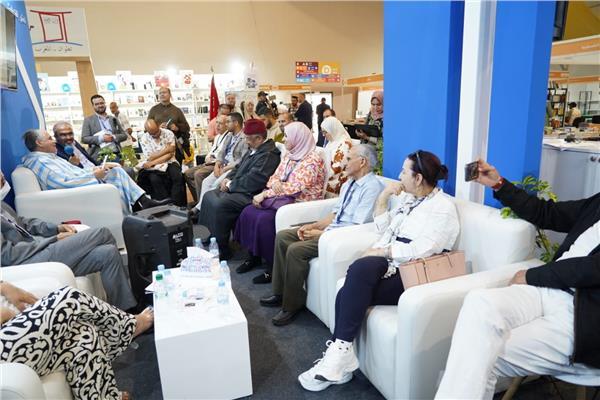 ندوة بجناح مجلس حكماء المسلمين بالمعرض الدولي للنشر والكتاب بالرباط 2023 