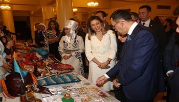 نيفين الكيلاني تشهد انطلاق فعاليات أيام الثقافة لـ«كازاخستان» 