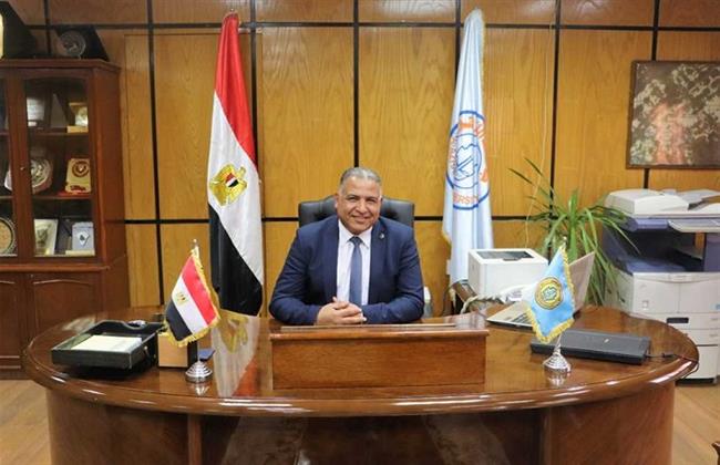 نائب رئيس جامعة الأزهر يتفقد لجان امتحانات كليات فرع البنات بمدينة نصر