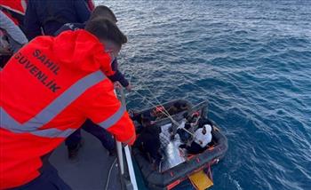خفر السواحل التركي ينقذ 58 مهاجرا قبالة سواحل ولاية أيدن