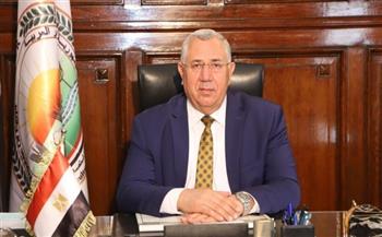 وزير الزراعة يعلن فتح أسواق الفلبين وأوزبكستان أمام الموالح والبصل المصري