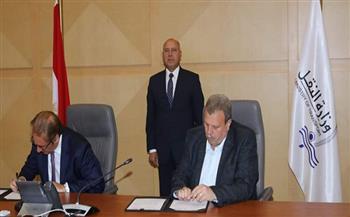 وزير النقل يشهد توقيع بروتوكول بين «السكك الحديدية» و«كولواي مصر»