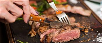 هيئة الدواء: الإفراط في تناول اللحوم يسبب مشاكل صحية