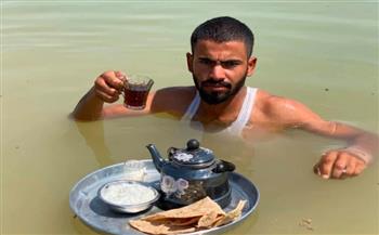 لسبب صادم.. عراقي يقرر الحياة تحت الماء