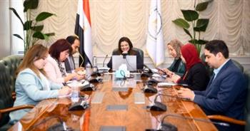 وزيرة الهجرة تعقد لقاءً افتراضيا مع مصريين في الهند وباكستان لمناقشة أوضاعهم