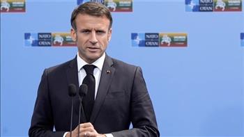 الرئيس الفرنسي يشيد بعودة الهدوء خلال الاحتفالات بالعيد الوطني