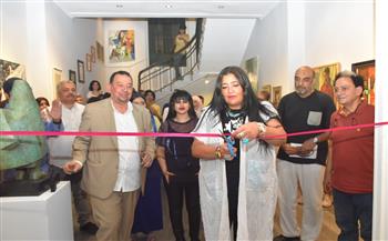 شاليمار شربتلي تفتتح معرض «مختارات عربية» بجاليري ضي الزمالك (صور) 