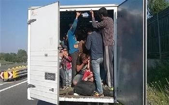 العثور على أكثر من 200 مهاجر في شاحنة بالمكسيك 