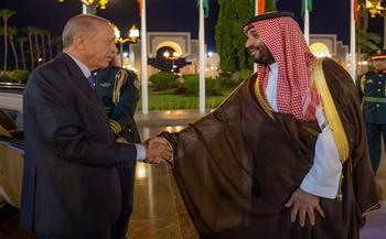 ولي العهد السعودي والرئيس التركي يعقدان جلسة مباحثات ويشهدان توقيع مذكرات تفاهم 