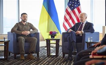 قاضٍ أمريكي سابق : مساعدة الولايات المتحدة العسكرية لأوكرانيا تنتهك الدستور