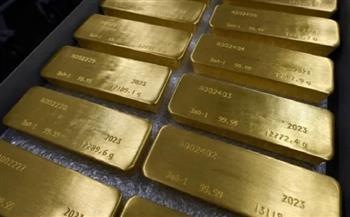 الذهب يرتفع 0.5 % عالميًا مع تراجع الدولار 