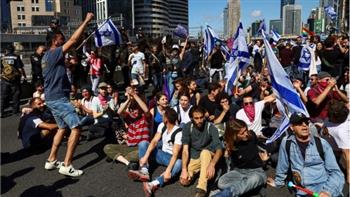 «القاهرة الإخبارية»: 150 مؤسسة إسرائيلية تهدد بالإضراب وشل الاقتصاد