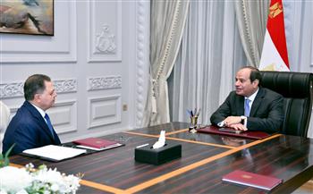 الرئيس السيسي يجتمع مع وزير الداخلية 