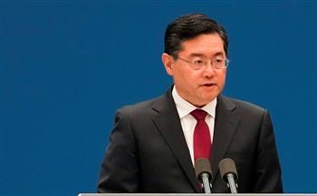 الصين تقيل وزير الخارجية ومحافظ البنك المركزي