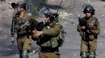 إصابة فلسطيني بجروح خطيرة خلال اقتحام الاحتلال الإسرائيلي مخيما في نابلس