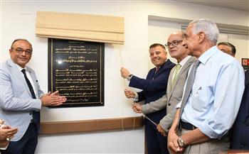 رئيس جامعة عين شمس يفتتح وحدة رعاية القلب وقسم الرمد بعد تطويرهما