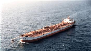 سلطنة عمان ترحب ببدء عملية تفريغ النفط من الخزان صافر