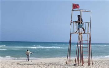 مصايف الإسكندرية: رفع الرايات الحمراء بجميع الشواطئ ونسبة الإشغال متوسطة