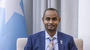 وزير الدفاع الصومالي يؤكد أهمية انضمامهم لقوات التدخل السريع لشرق إفريقيا
